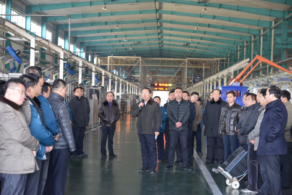 JDB电子集团举行中层向导干部现场观摩活动